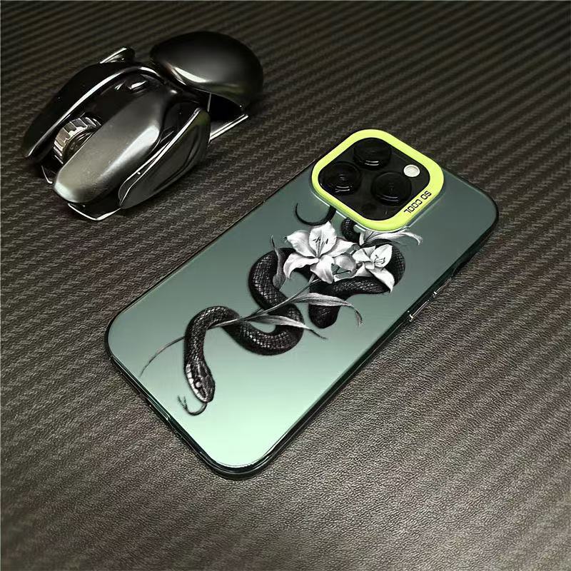 Nueva serpiente negra envuelta en flores para iPhone 16 funda para teléfono móvil Apple 15promax/14 anti-caída 13pro12 Europa y América