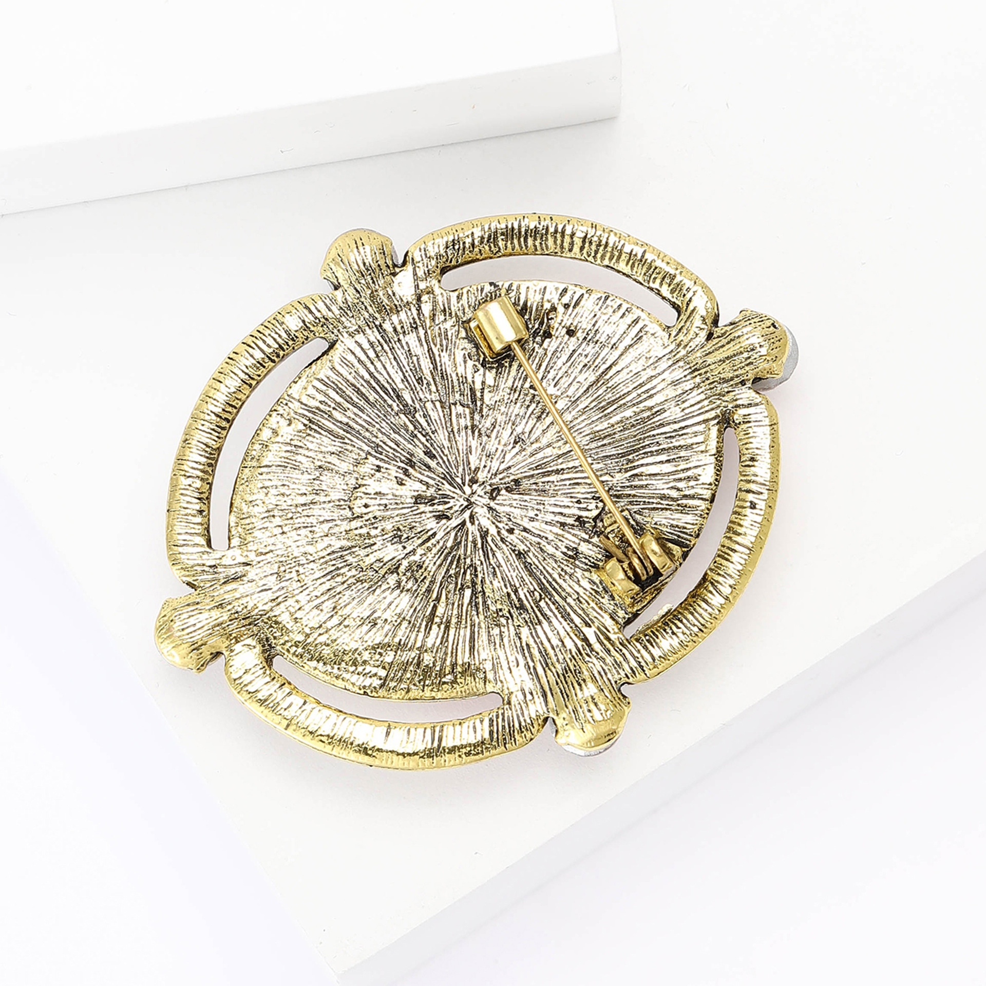 Retro Pin Flower Alloy Women's Brooches display picture 7