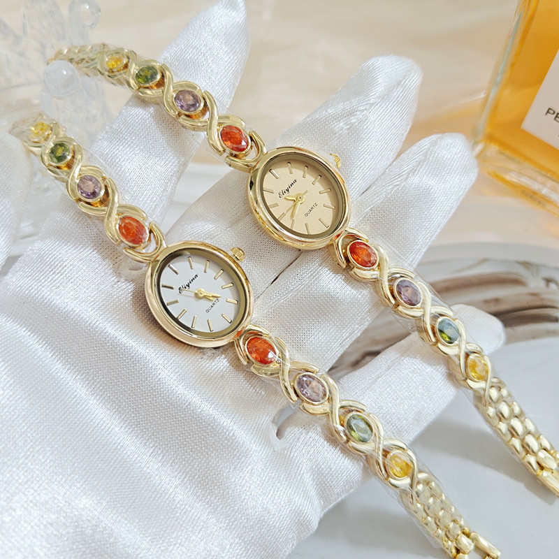 跨境新款高级感宝石镶钻女士手表小众轻奢高颜值手链女表厂家批发