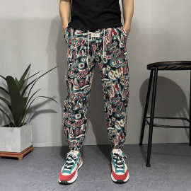 春夏新款涂鸦字母设计休闲裤男士潮流哈伦裤时尚百搭运动九裤子男