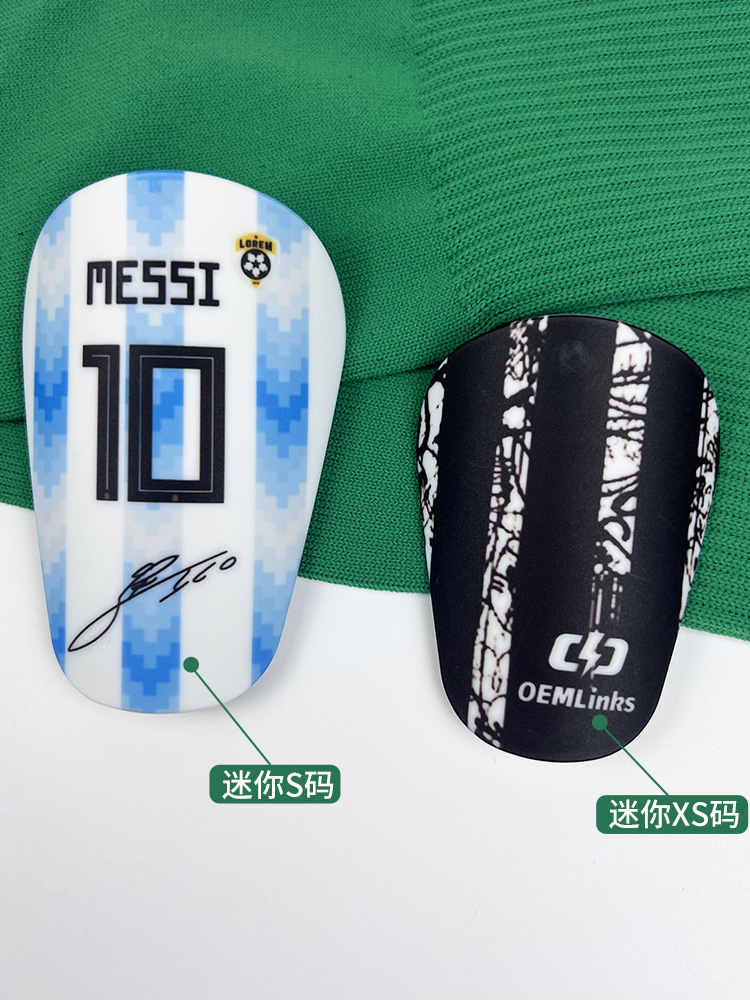 Transfronterizo de Venta caliente profesional MiNi pequeño tamaño de fútbol pierna guardia Copa del Mundo ultra-Delgado pequeño guardia DIY personalización