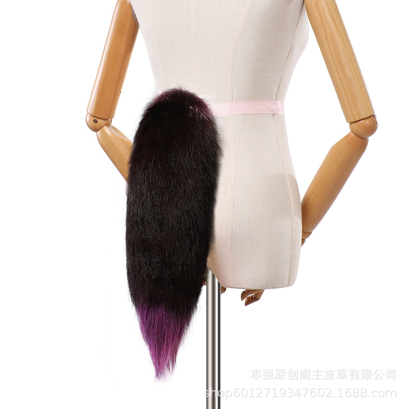 黑紫色尾巴.jpg