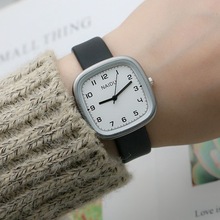 �����溆�s��Ů���ֱ�Ƥ���r�ЌW��С�����ֱ�ɭϵ���ЌW��ʯӢ��