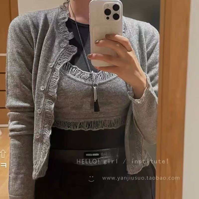 Black tassel necklace