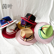 上下拼接礼帽弹力织带羽毛帽子时尚双色毡帽