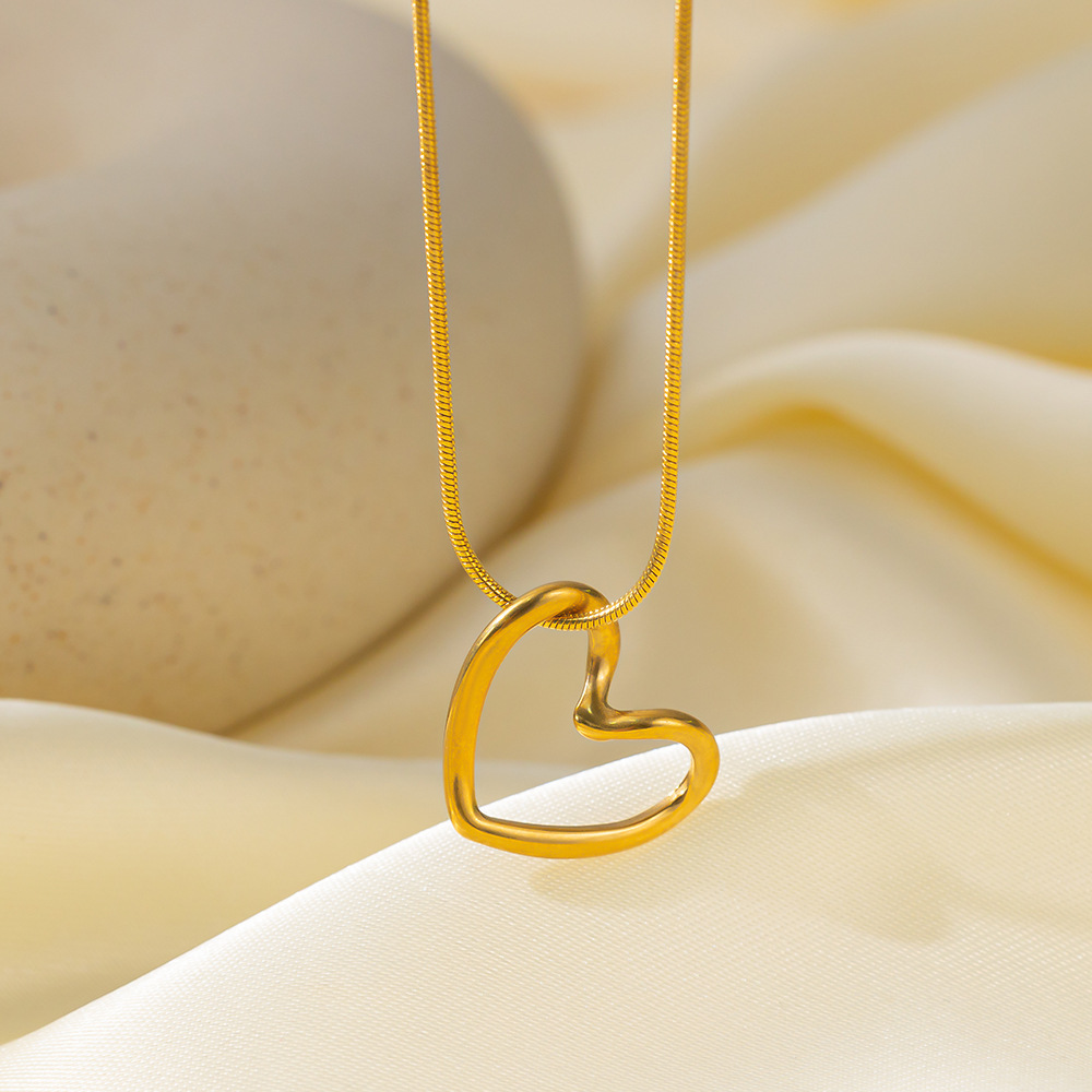8g Weight PVD Coated Gold Plating Process 18K Real Gold Plated Plating Material 304 Stainless Steel Pendant Material Layered Necklaces, Pendant Necklace Classification 304 Stainless Steel Chain Material Paperclip Chain, cable chain, Twisted Rope Chain Chain Type 1 Piece Quantity Casual, Daily, Date Occasion 304 Stainless Steel Material Heart Shape Pattern Women's Gender Sweet, IG Style Style Plating Craft Heart Shape Titanium Steel Sweet IG Style Layered Necklaces Pendant Necklace 42
