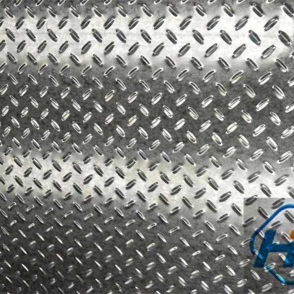 天津供应 花纹钢板 楼梯花纹板 阁楼花纹板 踏步花纹板折弯