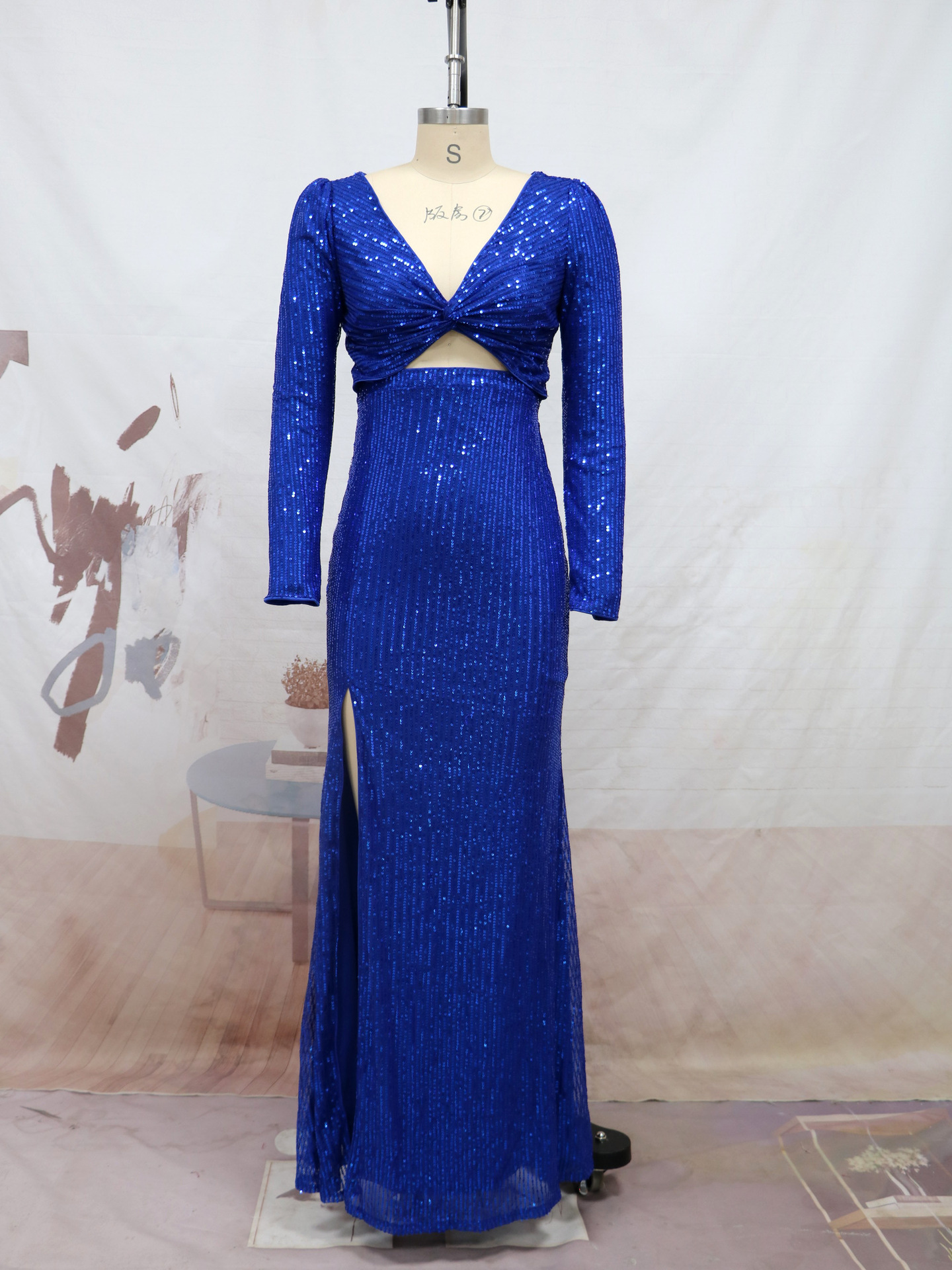 Party Dress Elegant Deep V Sequins Long Sleeve Solid Color Maxi Long Dress Banquet display picture 1