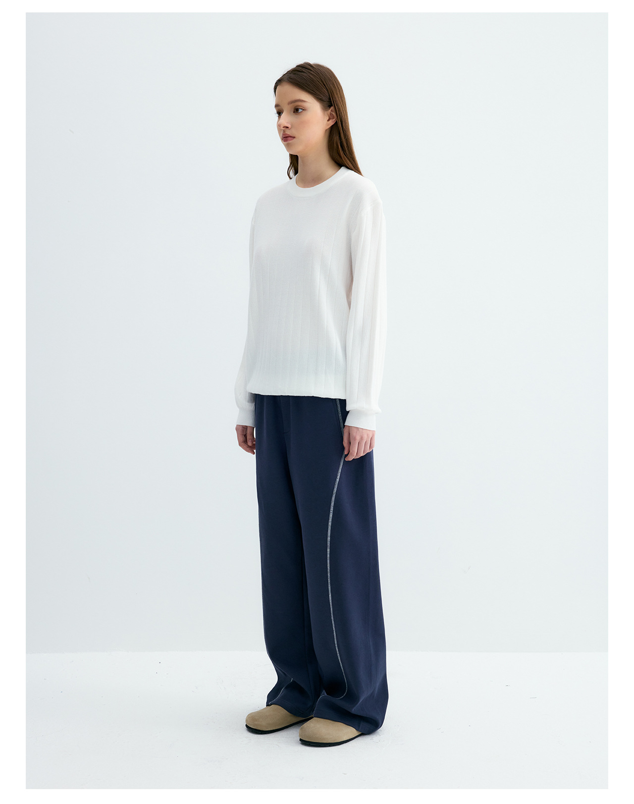 UNF 250g Loose Crew Neck Knit Sweater