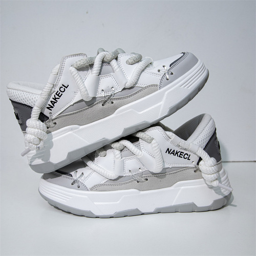 Urban Trend Instagram Style Academic Niche Fashion Thick Sole Black Leather Shoes for Men Chic Retro Height Increasing Couple Dad's Sneakers