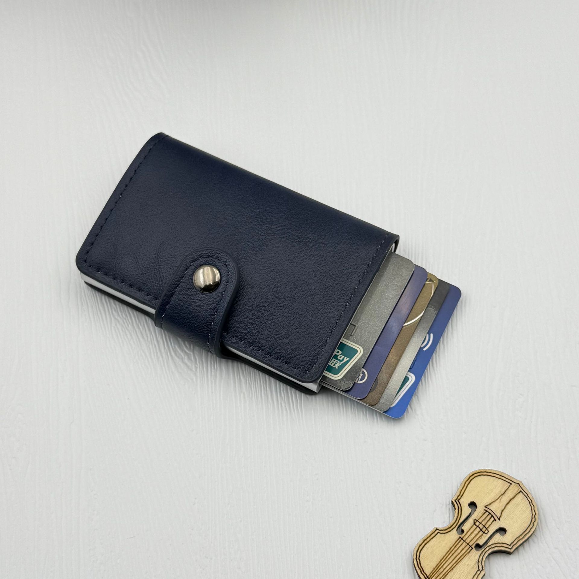 Venta directa de fábrica paquete de tarjetas RFID almacenamiento de documentos cepillo antirrobo transfronterizo Amazon producto explosivo caja de tarjetas de aleación de aluminio billetera pequeña