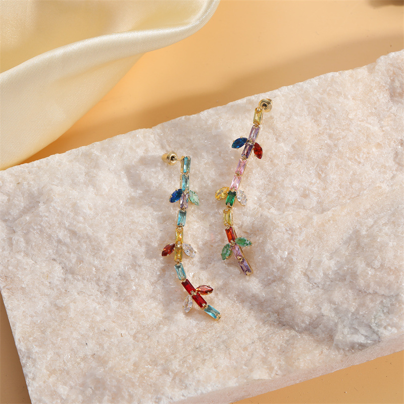 Fashion Leaf Copper Plating Inlay Zircon Drop Earrings 1 Pair