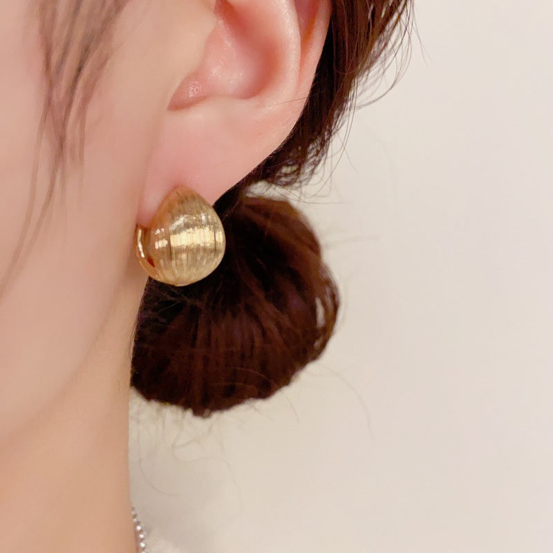 欧比雅比菜篮子拉丝耳扣铜韩范高级感ins风女2024年新款冷淡风