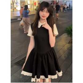 夏季娃娃领连衣裙女款复古学院风假两件小个子穿搭蕾丝拼接小黑裙