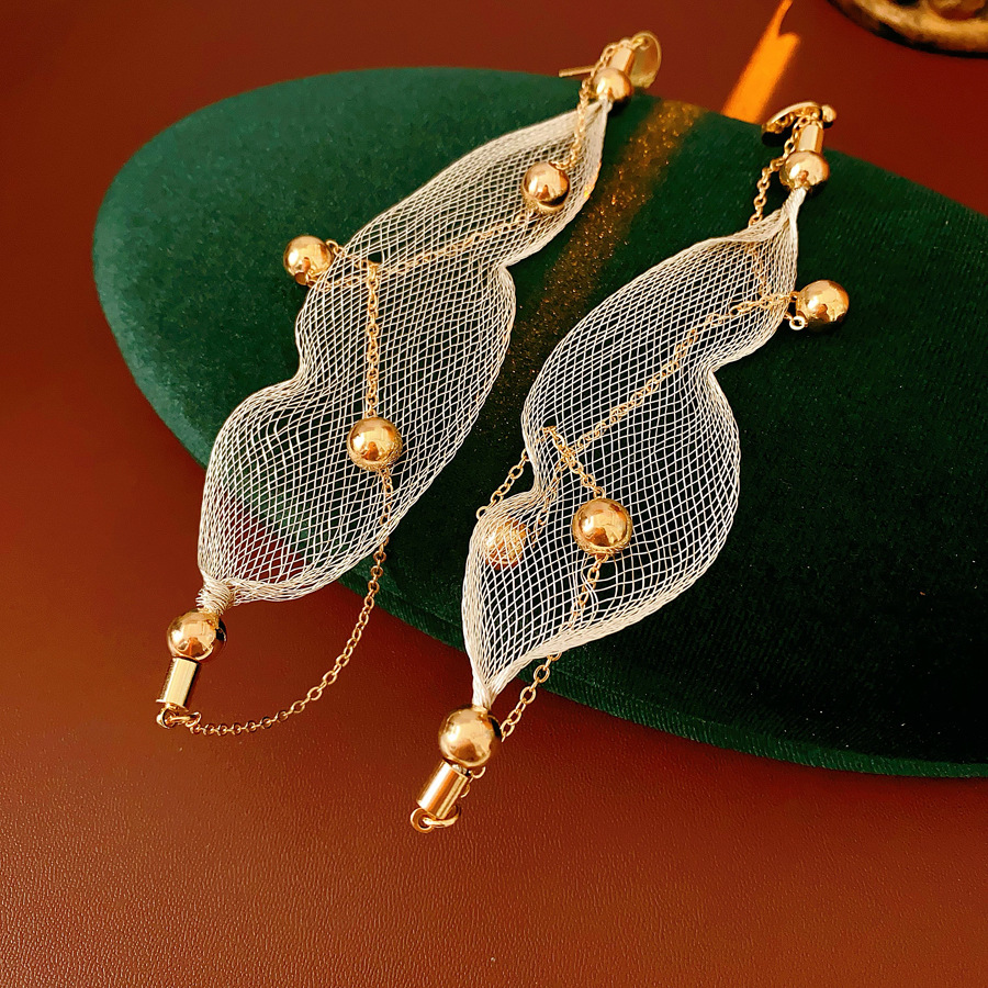 Aguja de plata gota de malla de perla pendientes de bordilla estilo femenino pendientes personalidad exagerada nicho de alta calidad image 7