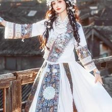 苗疆少女简约新款白色清新苗族服装土家族民族凤凰苗寨套装摄影