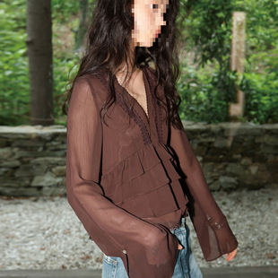 �ز� �p��ѩ��͸�Ⱉ��v�I���~߅�L�������r��¶�����һ����Ʒ��