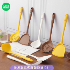LINE FRIENDS漫画スプーンシリコンスプーン炒め鍋シャベルセット食品級実用的な鍋スプーン