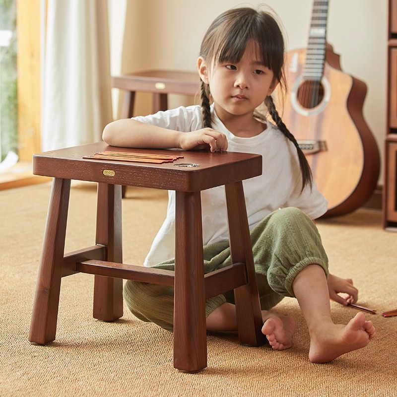 American-Style Retro Solid Wood Small Bench for Home Entrance, Modern Minimalist Shoe-Changing Stool, Living Room Ash Wood Low Stool Chair