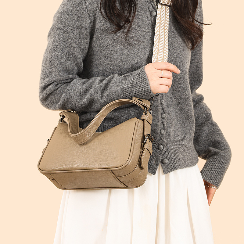 Manufacturer Genuine Leather Women's Bag 2025 New Arrival Commuter Versatile Underarm Shoulder Bag Top Grain Cowhide Simple Handbag Crossbody Bag - Thumbnail 3
