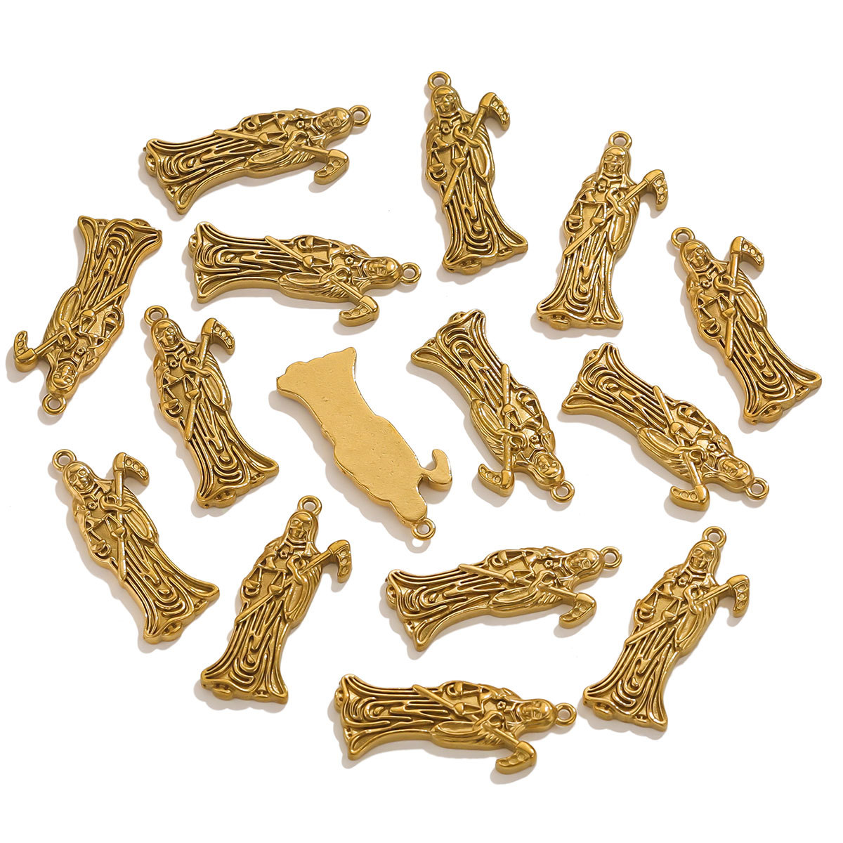 Acero inoxidable Europa y América de moda popular muerte cuchillo colgante DIY colgante chapado al vacío de oro 18K colgante al por mayor