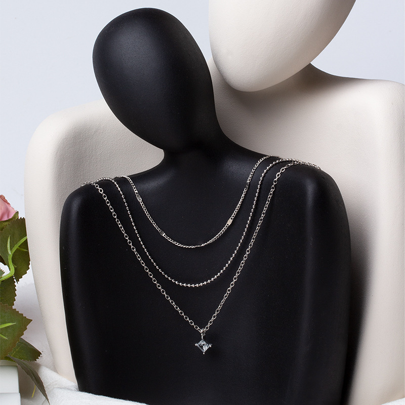 合金ネックレス卸売ヨーロッパとアメリカのクロスボーダーホットスタイルジュエリーファッション多層ラブドロップペンダントレトロ女性鎖骨チェーン