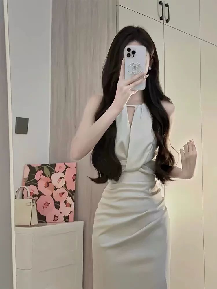 Elegant High-Cool Dress for Women, Summer Halter Neck Satin Mermaid Dress, Waist-Cinching, Unique Design, Birthday Mini Dress, Marriage Registration