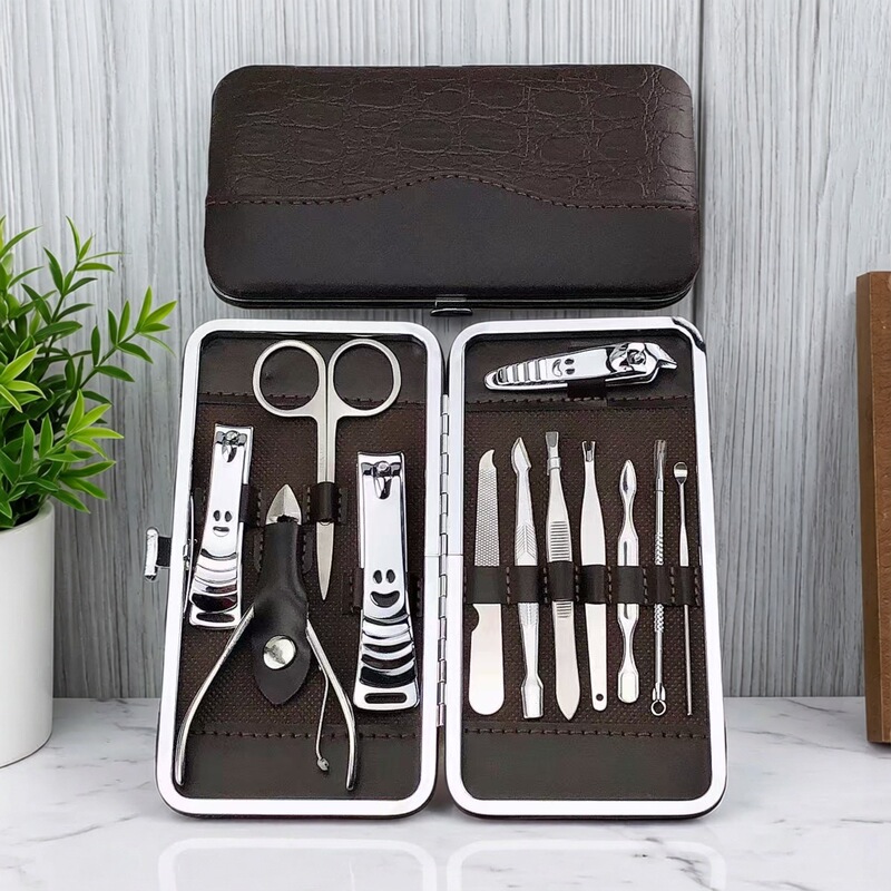 Wholesale pedicure knife 12 pieces nail art tool set stainless steel nail clippers 7 piece set gift nail clippers printed logo