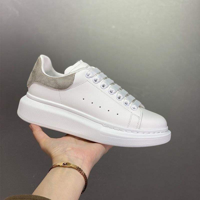 Aumentar la altura de los zapatos blancos de suela gruesa para hombres y mujeres 2026 nuevos zapatos de skate deportivos de cuero para estudiantes zapatos casuales simples parejas image 10
