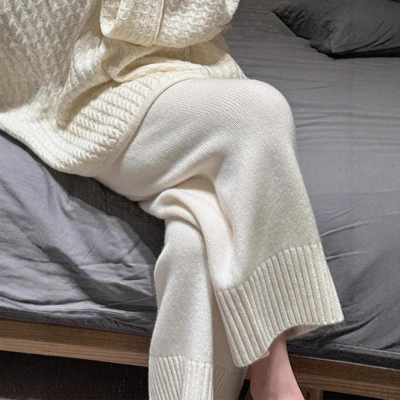 软糯杏色针织阔腿裤女宽松遮肉显瘦秋冬新款慵懒风百搭高腰直筒裤