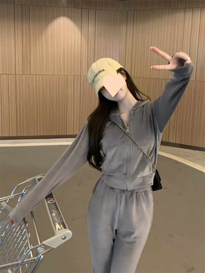 ActiveGo Winter Velvet Running Sports Casual For Women 2025 New Autumn Pure Desire Hooded Sweatshirt Two-Piece Set Trendy_desvips.com