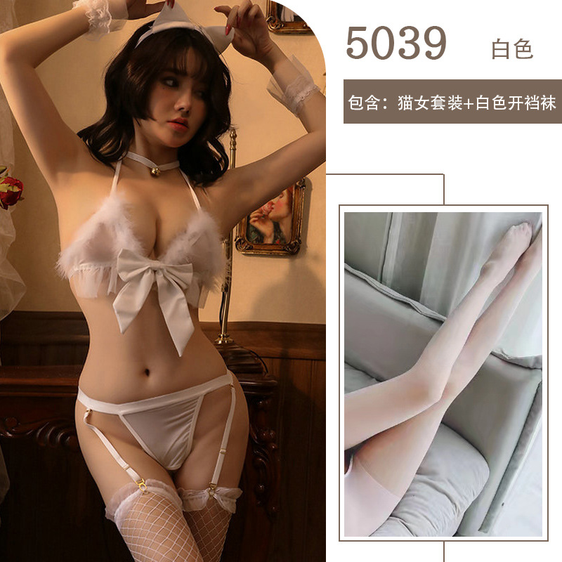 흰색 정장 + 흰색 가랑이 없는 스타킹