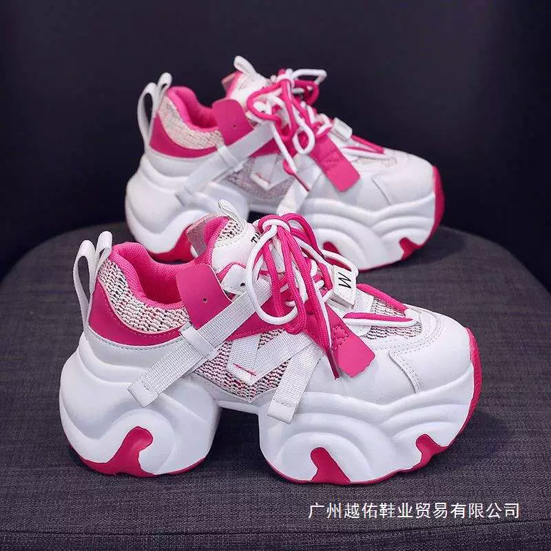 Женские летние кроссовки на толстой подошве, тонкие, 2025 года, новые, дышащие, сетчатые, на небольшом каблуке, спортивные, повседневные.