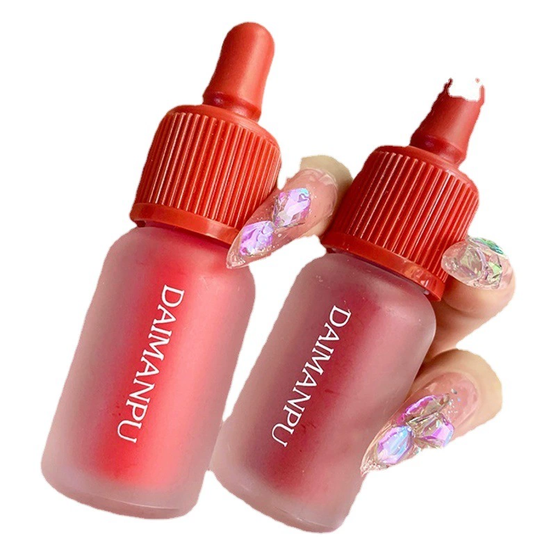 Маленькая Детская Бутылочка Глазурь для губ Матовая поверхность тумана Чистая красная с маленькой белой помадой Студенты не выцветают антипригарная чашка в наличии