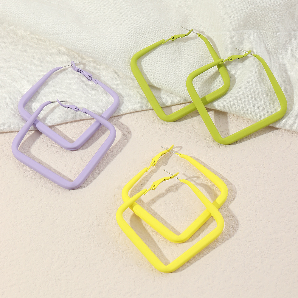 Wholesale Jewelry Fashion Geometric Alloy Paint Candy Color Rhombus Earrings Nihaojewelry display picture 3