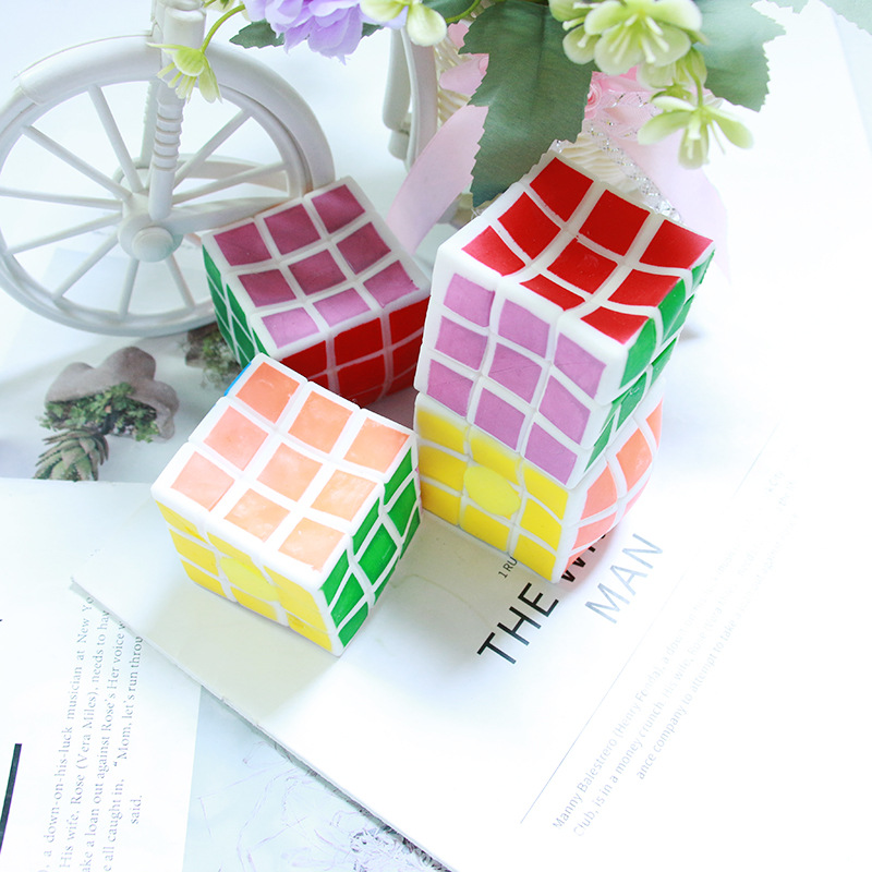 Descomprimir Rubik pellizco pellizco novedoso simulación Rubik pellizco juguete de ventilación TPR harina de goma suave juguetes de descompresión al por mayor