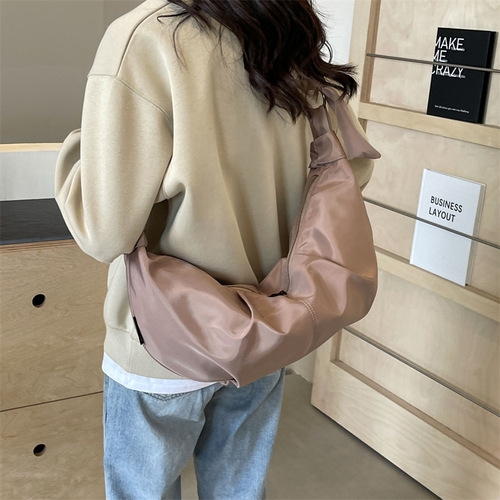 2025 Korean Version Versatile Student Instagram Japanese Origin Simple Style Literary Single Strap Solid Color Crossbody Bag Mooncake Bag