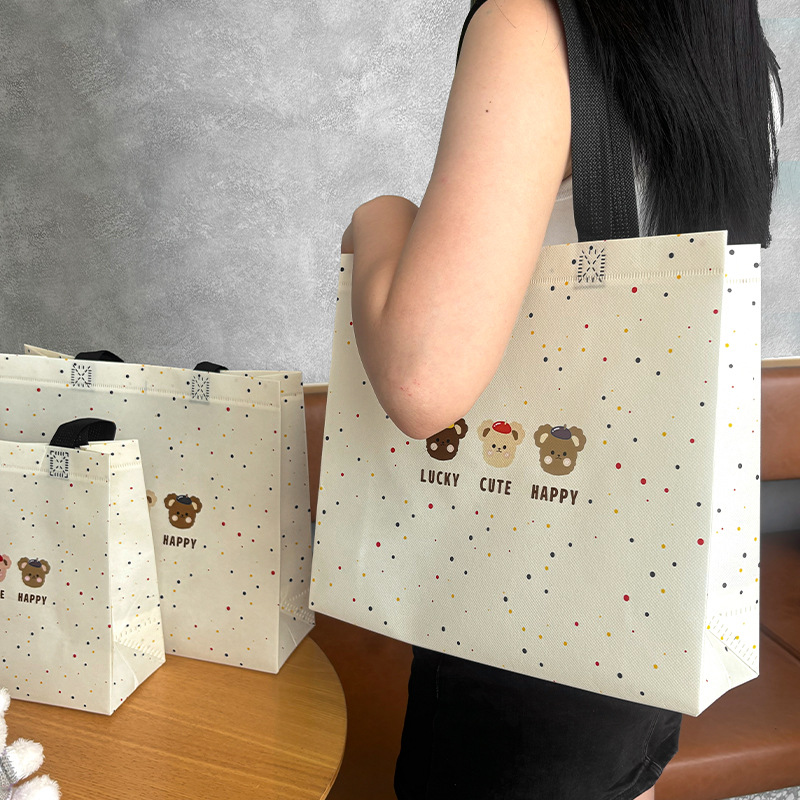 三只小熊卡通可爱服装礼品袋定做衣服店无纺布手提袋定制送礼购物