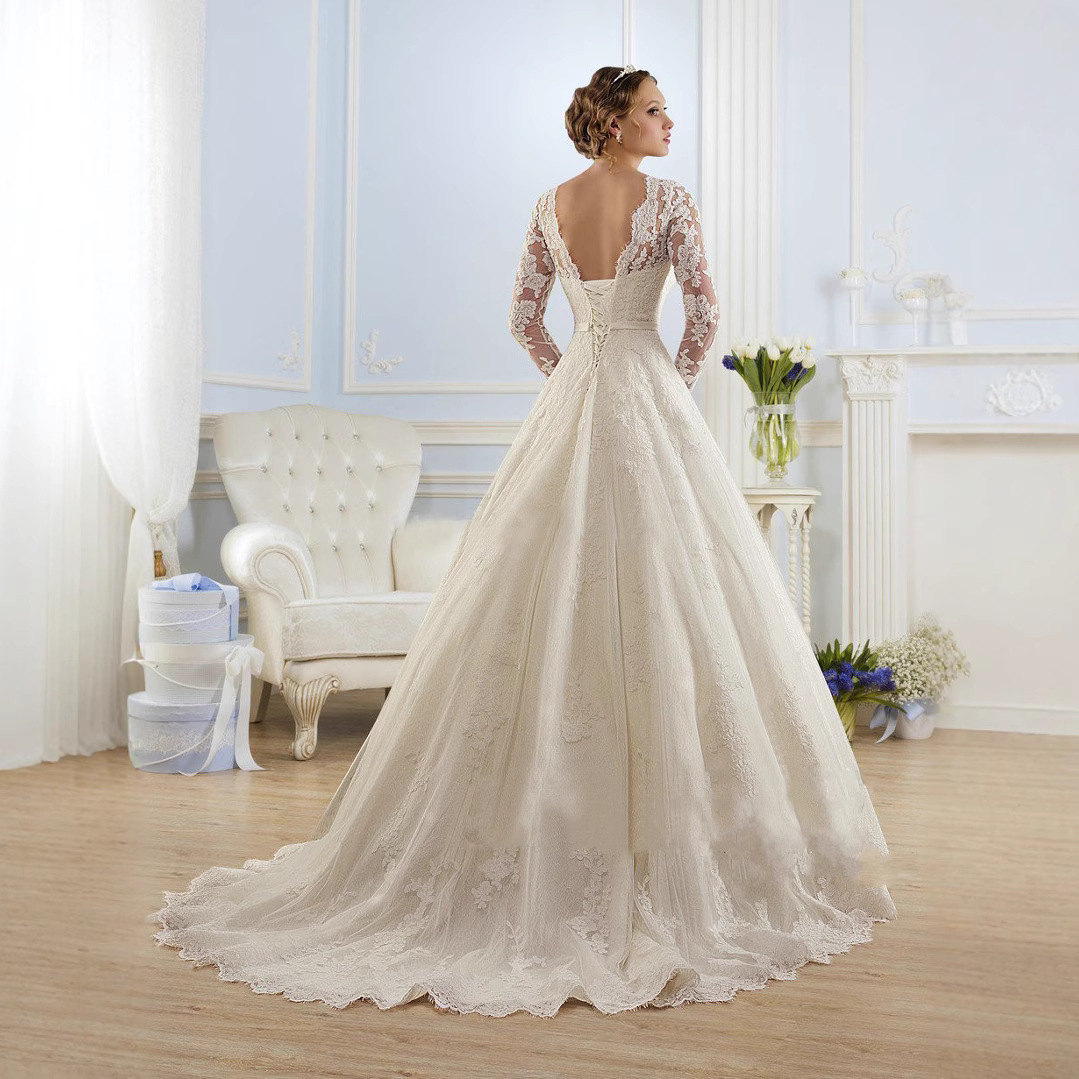 Long-Sleeved Wedding Dress 20225A Style New Export Tail Lace Backless Bridal Wedding Dress Tail Wedding Dress for Women