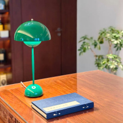 デンマークのデザイナーのモデルvp3つぼみの頭の書斎の机は装飾の電気スタンドの北欧のアイデアの装飾の電気スタンドを読みます。