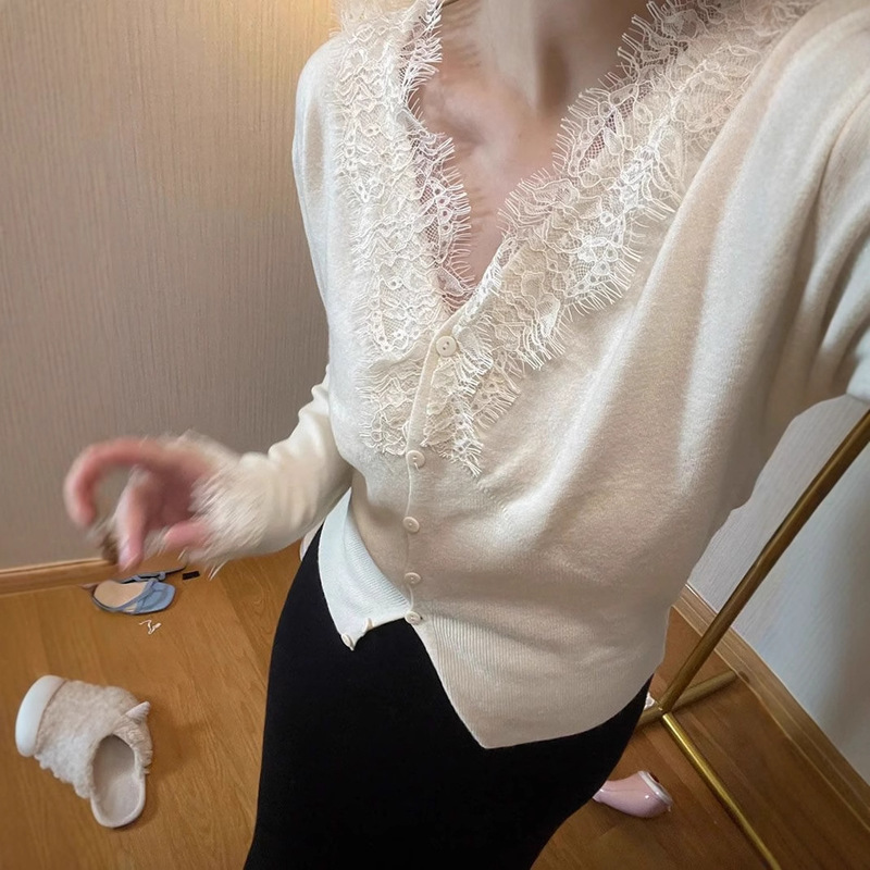 Korean Style Design Sense V-neck Lace Stitching Button Long Sleeve Knitted Cardigan Women's Autumn Exquisite Sexy Style Sweater