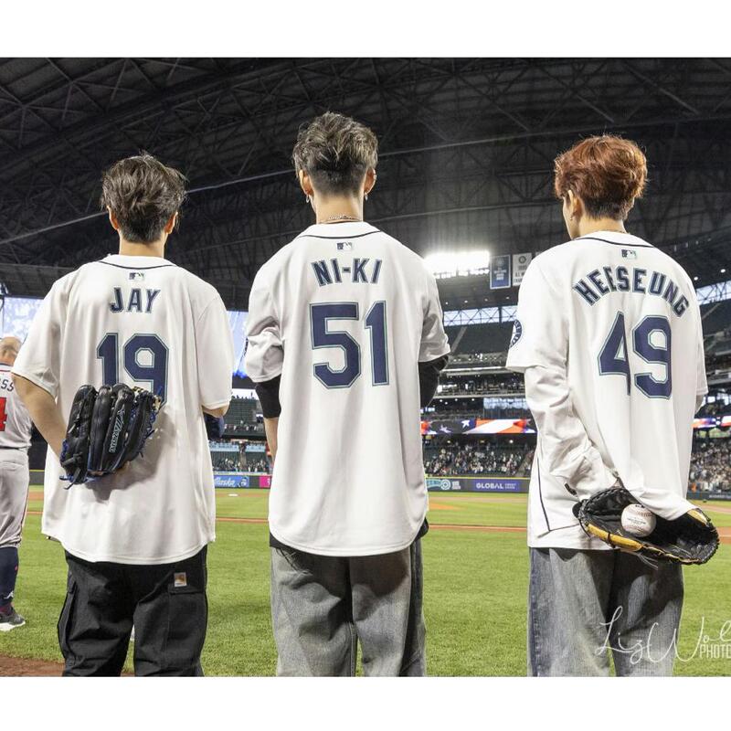 Korean Boy Band with Baseball Uniform 5 # Ni-Ki Nishimura Li Embroidered Jersey Enhypen No. 9 Jay Women's T-Shirt