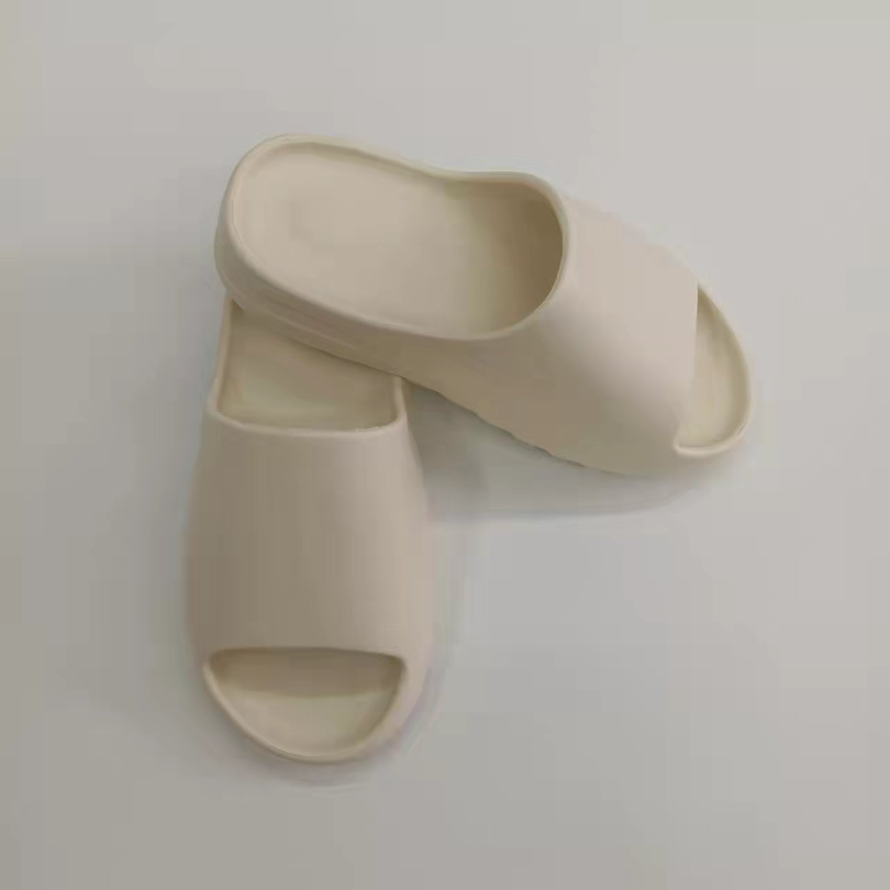 유백색