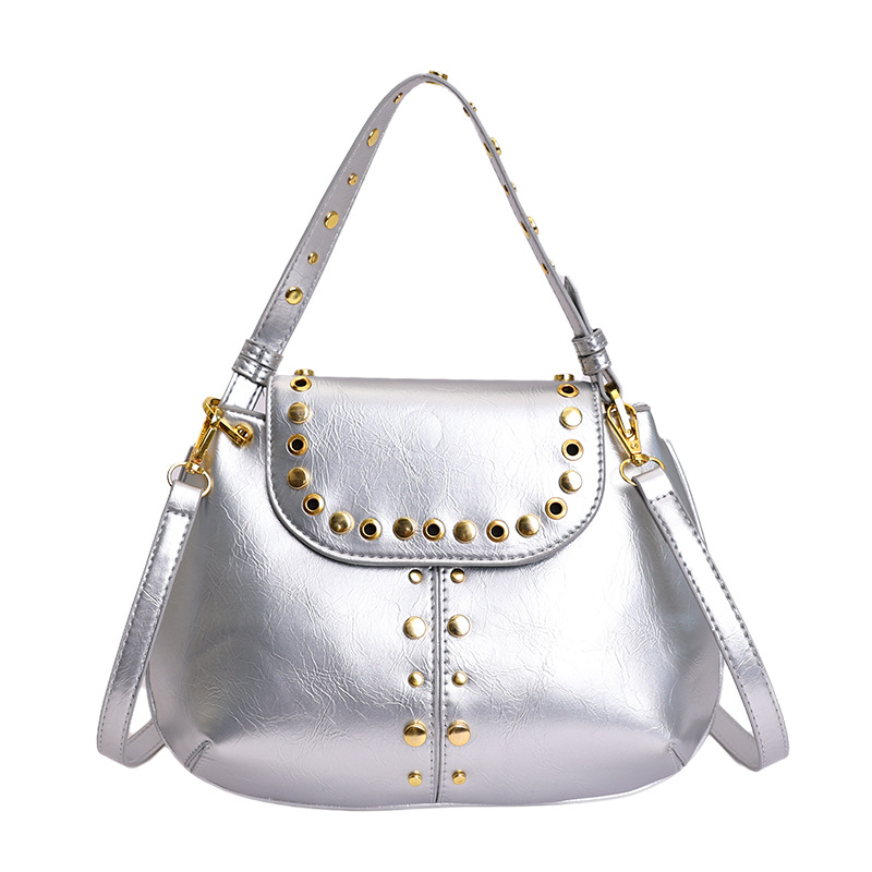 Elegante retro francés bolso de remaches estilo punk diario estilo callejero bolsa de silla de moda viaje mochila de hombro