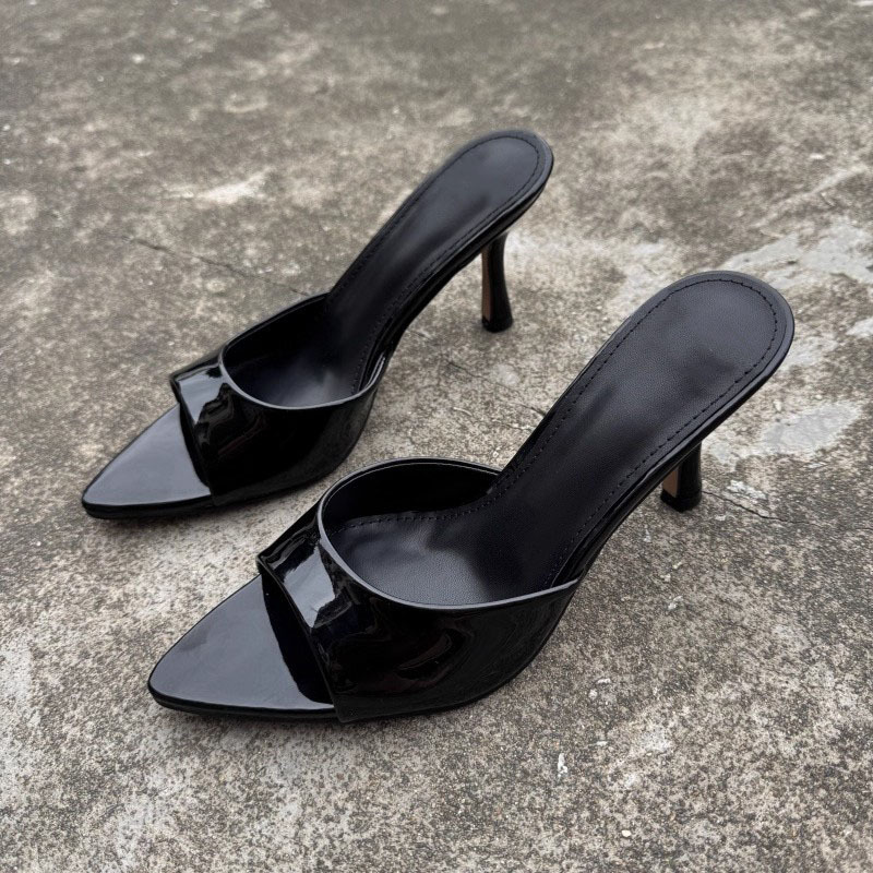 Mules russas de cor sólida, novas sandálias de salto fino em verniz com bico fino e bico aberto._voghion.com