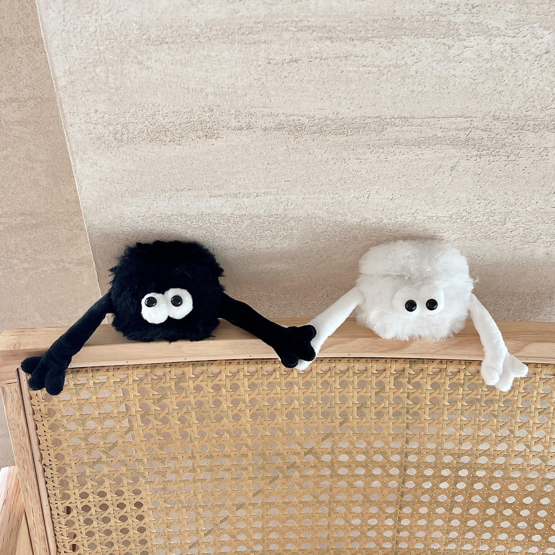 Japanese and Korean plush cartoon for AirPods 3 protective shell 1/2/3 generation wireless Bluetooth headset case pro2 cute_voghion.com