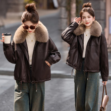 绵羊皮加绒加厚皮衣女短款2025冬季新款百搭高级感防风保暖皮夹克
