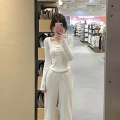 设计感小众正肩U领长袖T恤女春秋内搭短款打底衫辣妹修身显瘦上衣