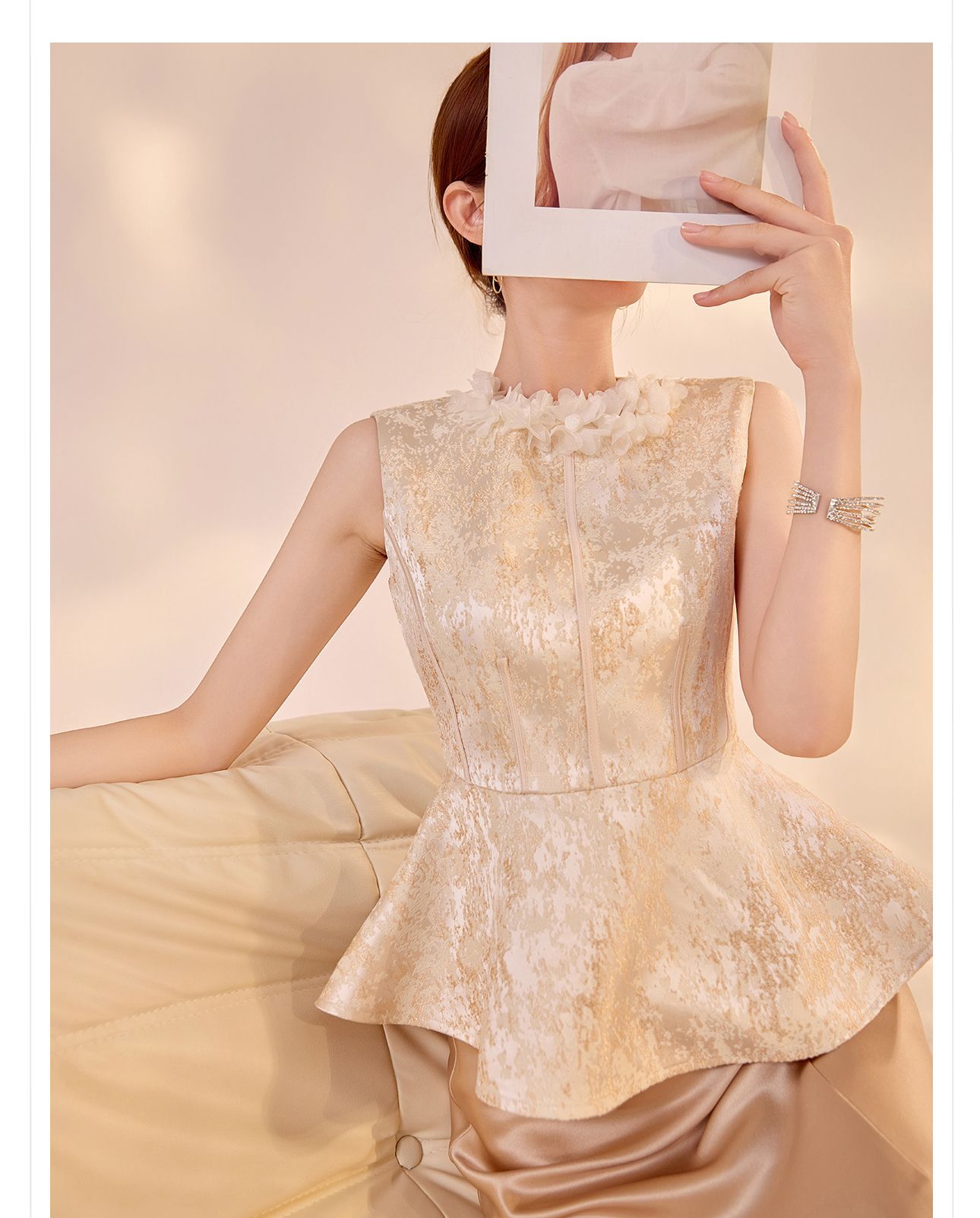 Áo sơ mi cổ tròn ren tinh tế phong cách Trung Quốc mới, thắt eo đa năng mùa hè ZX N3106 — Màu trắng be chi tiết 2