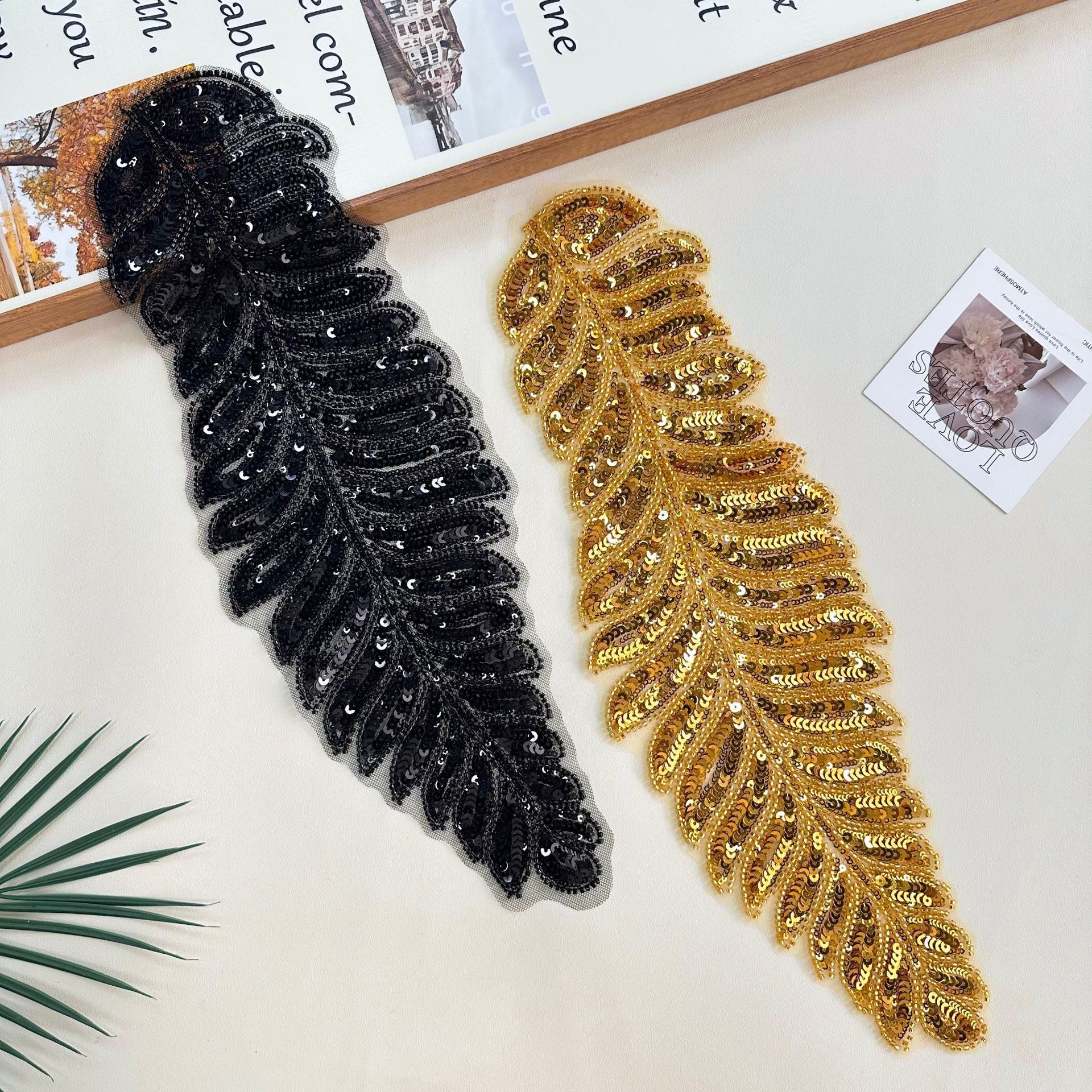 Lentejuelas de malla de hojas de cola de pájaro, pegatinas de tela en forma de hoja de árbol de plumas, vestidos de novia, vestidos de novia, accesorios de ramillete bordados